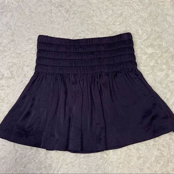 Aritzia Wilfred Fit and Flare Ruched Mini Skirt - Picture 1 of 7